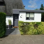 Park Schoneveld, Zeester 64